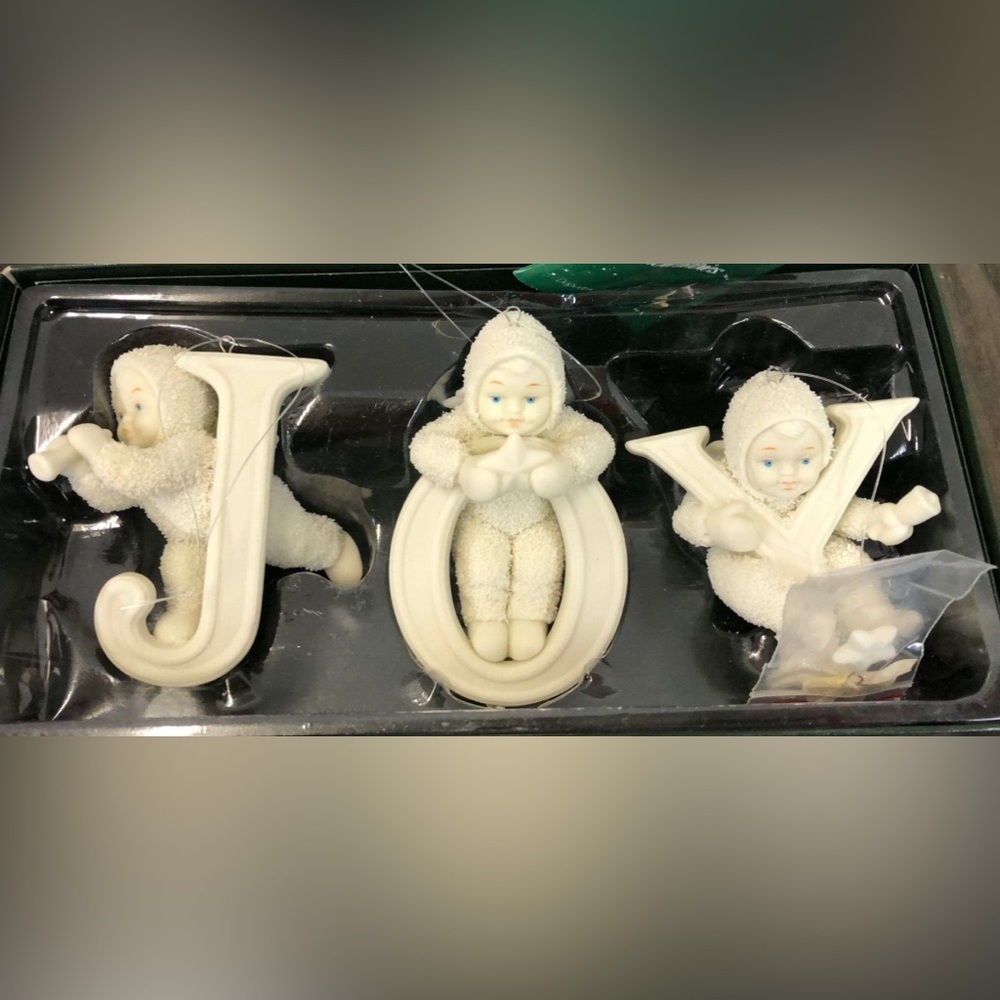 DEPARTMENT 56 Snowbabies 15 collectable ornaments .